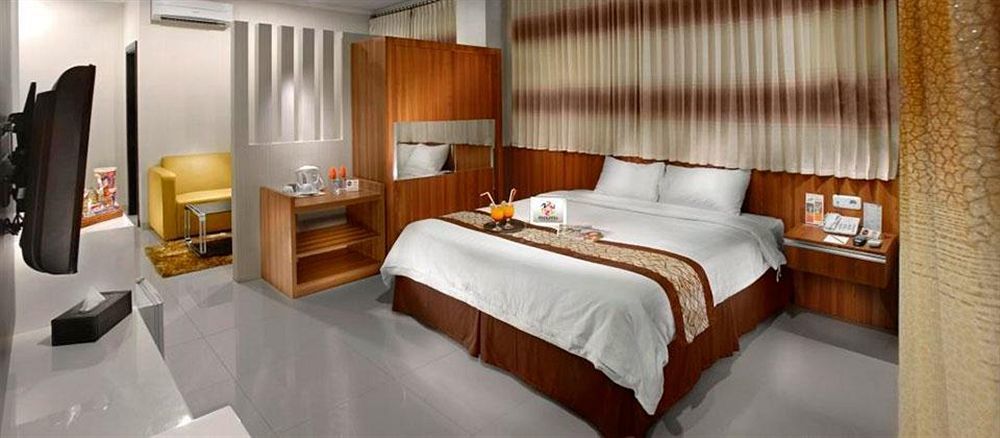 Maumu Hotel & Lounge Surabaja Zewnętrze zdjęcie