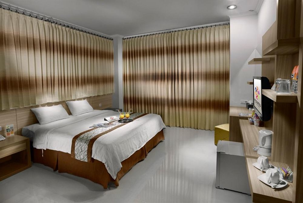 Maumu Hotel & Lounge Surabaja Zewnętrze zdjęcie