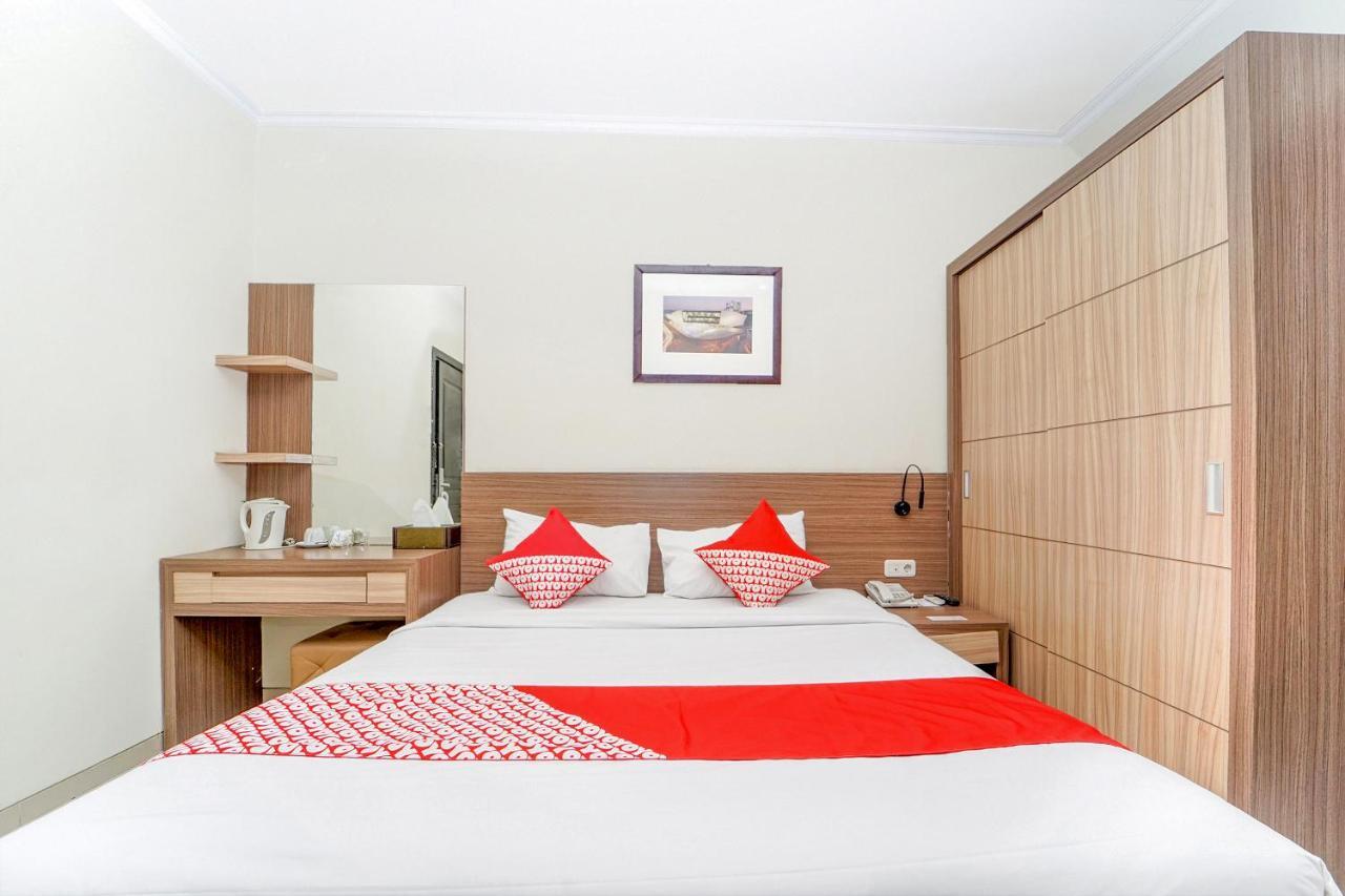 Maumu Hotel & Lounge Surabaja Zewnętrze zdjęcie