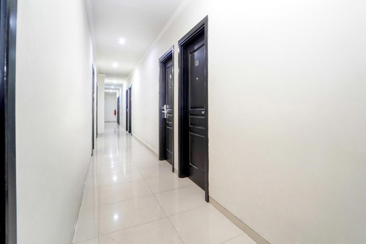Maumu Hotel & Lounge Surabaja Zewnętrze zdjęcie